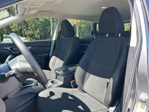 2021 Nissan Rogue Sport S