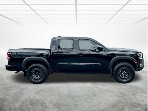 Super Black 2026 Nissan Frontier PRO-4X
