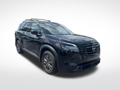 Black 2025 Nissan Pathfinder