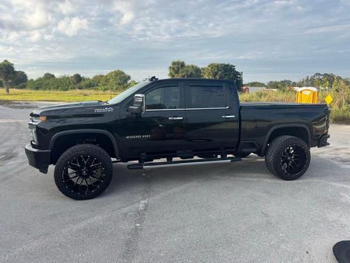 2021 Chevrolet Silverado 2500 High Country