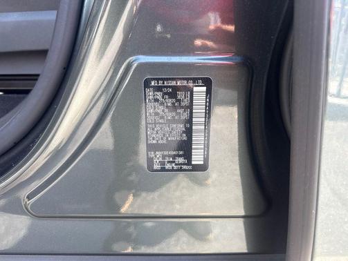 Alpine Metallic/Super Black 2025 Nissan Armada PRO-4X 4WD