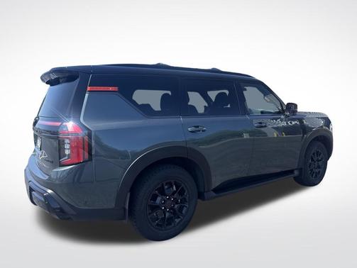 Alpine Metallic/Super Black 2025 Nissan Armada PRO-4X 4WD