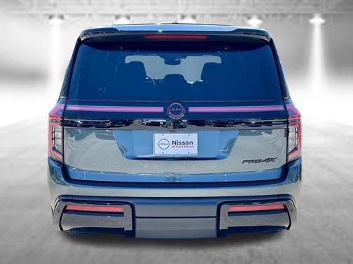 Alpine Metallic/Super Black 2025 Nissan Armada PRO-4X 4WD
