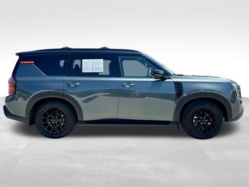 Alpine Metallic/Super Black 2025 Nissan Armada PRO-4X 4WD