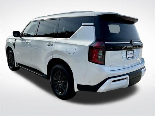 2025 Nissan Armada SV 2WD