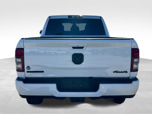 2021 RAM 2500 Big Horn Mega Cab 4x4 6'4'' Box