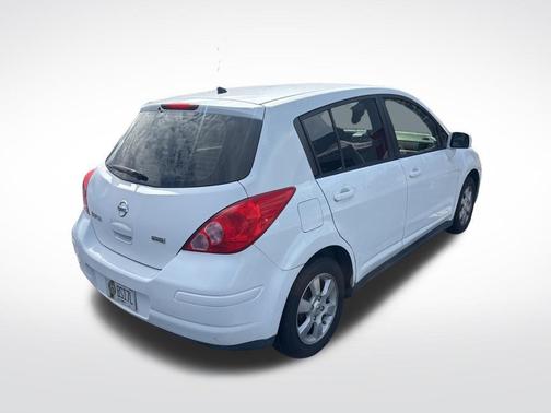 2012 Nissan Versa 1.8 S