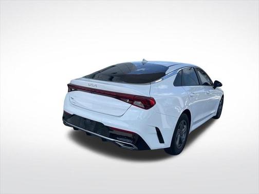 2022 Kia K5 LXS