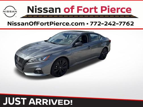 2022 Nissan Altima SR FWD