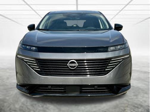 Gun Metallic 2026 Nissan Murano Platinum