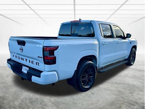 Glacier White 2026 Nissan Frontier SV