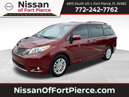 2017 Toyota Sienna XLE