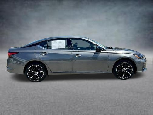 Gun Metallic 2025 Nissan Altima SR AWD
