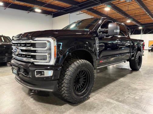 2023 Ford F-350 Platinum