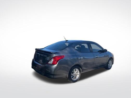 2017 Nissan Versa 1.6 SV