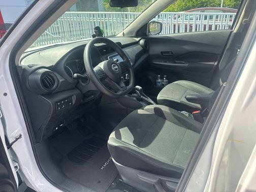 Fresh Powder 2023 Nissan Kicks S