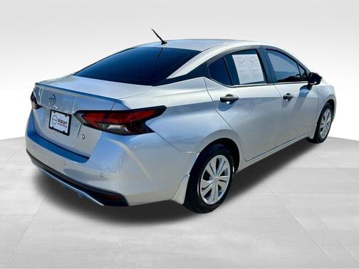 2024 Nissan Versa 1.6 S