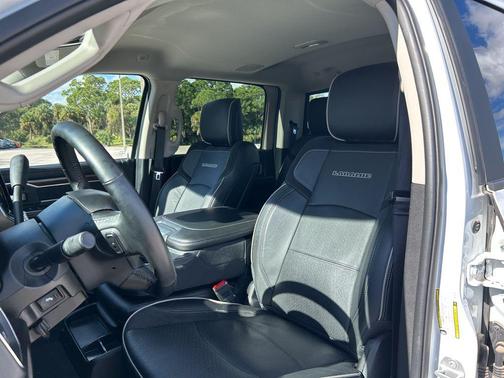 2024 RAM 2500 Laramie Crew Cab 4x4 6'4' Box