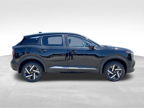 Super Black 2026 Nissan Kicks SV