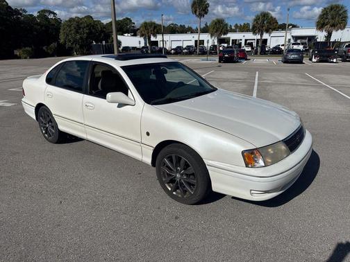 1999 Toyota Avalon XLS