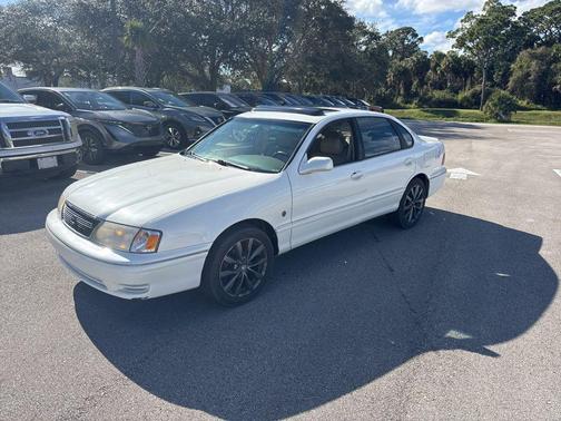 1999 Toyota Avalon XLS