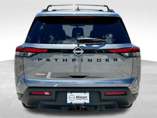 2025 Nissan Pathfinder SV FWD