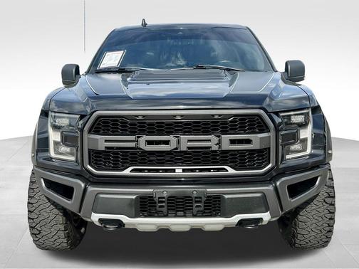2020 Ford F-150 Raptor