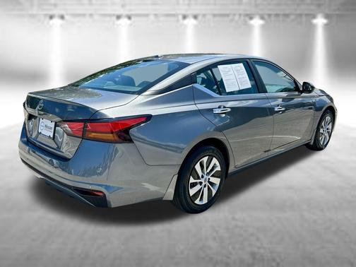 Gun Metallic 2025 Nissan Altima S FWD
