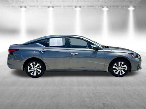 Gun Metallic 2025 Nissan Altima S FWD