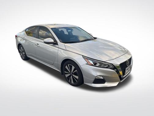 2021 Nissan Altima 2.5 SV