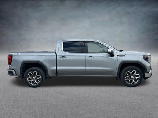 Sterling Metallic 2023 GMC Sierra 1500 SLE