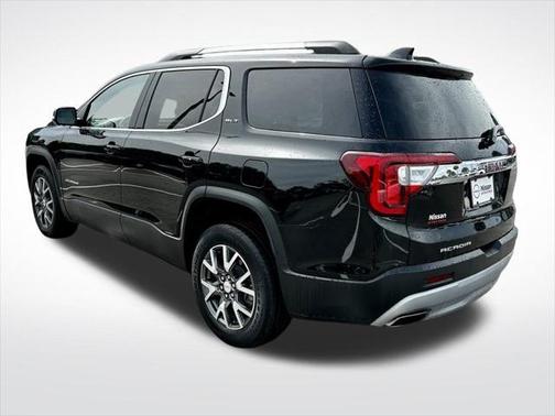2023 GMC Acadia FWD SLT