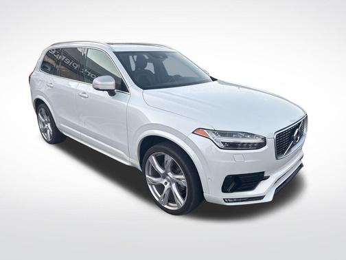 2018 Volvo XC90 T5 R-Design