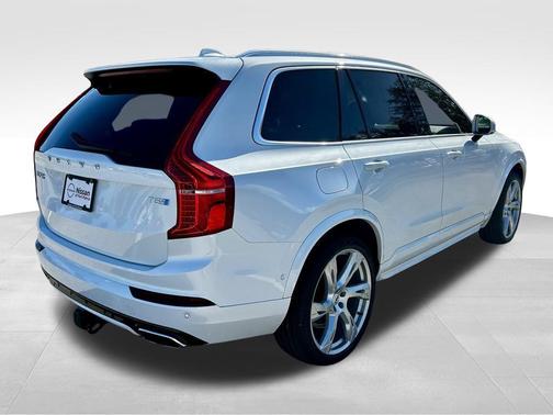 2018 Volvo XC90 T5 R-Design
