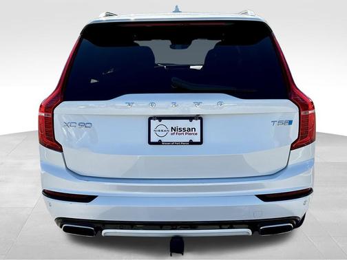 2018 Volvo XC90 T5 R-Design