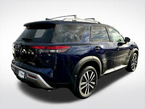 2025 Nissan Pathfinder Platinum 4WD