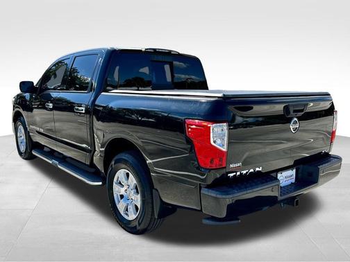 2018 Nissan Titan SV