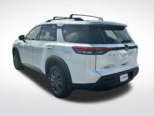 2025 Nissan Pathfinder SV FWD