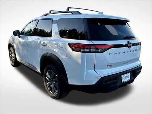 2025 Nissan Pathfinder SV FWD