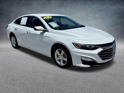 Summit White 2024 Chevrolet Malibu FWD 1LT