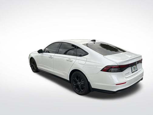 Platinum White Pearl 2025 Honda Accord SE