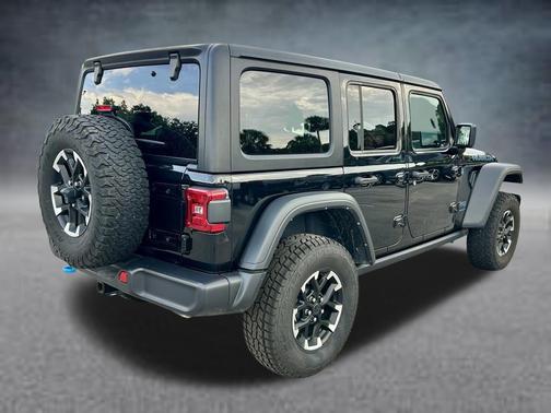 Black Clearcoat 2024 Jeep Wrangler 4xe Rubicon