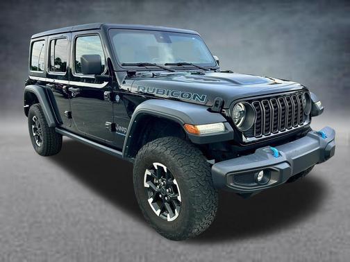 Black Clearcoat 2024 Jeep Wrangler 4xe Rubicon