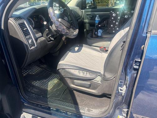 2020 RAM 1500 Classic SLT