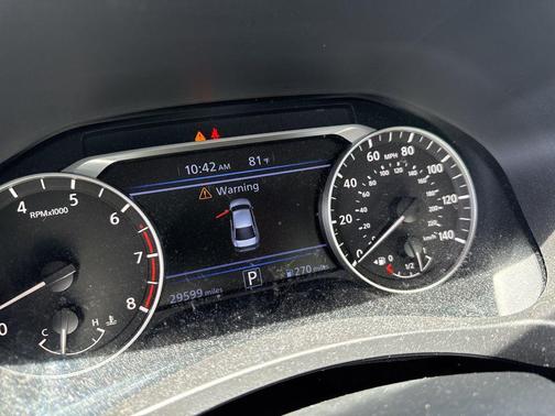 Pearl White Tricoat 2023 Nissan Altima SR FWD