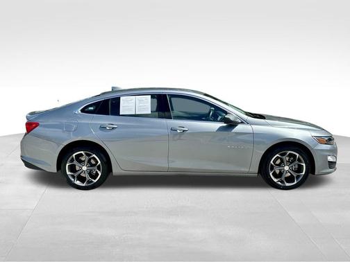 Sterling Gray Metallic 2024 Chevrolet Malibu FWD 1LT