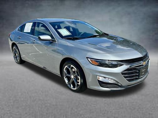 Sterling Gray Metallic 2024 Chevrolet Malibu FWD 1LT