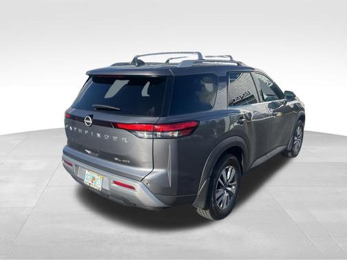 Gun Metallic 2024 Nissan Pathfinder SL 4WD