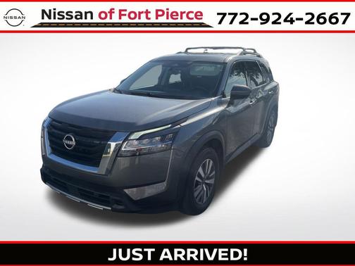 Gun Metallic 2024 Nissan Pathfinder SL 4WD