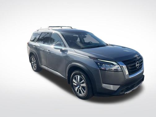 Gun Metallic 2024 Nissan Pathfinder SL 4WD